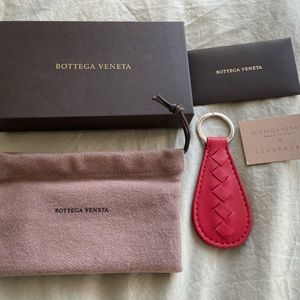 Bottega Veneta intrecciato red leather key ring